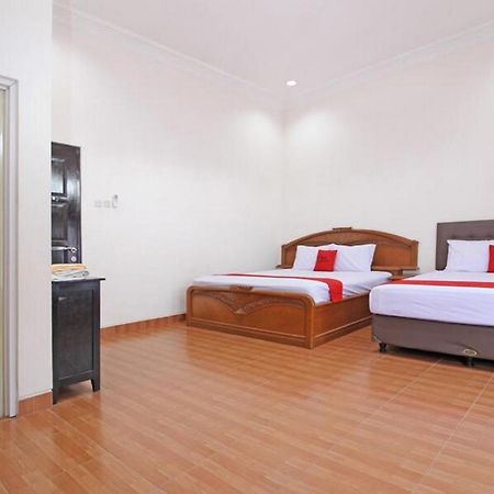 Hotel Reddoorz Near Umy Yogyakarta Ngabean Esterno foto