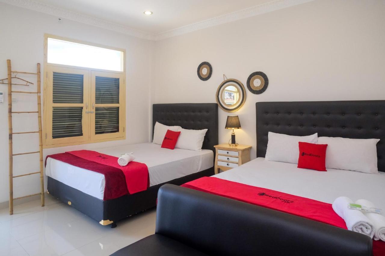 Hotel Reddoorz Near Umy Yogyakarta Ngabean Esterno foto