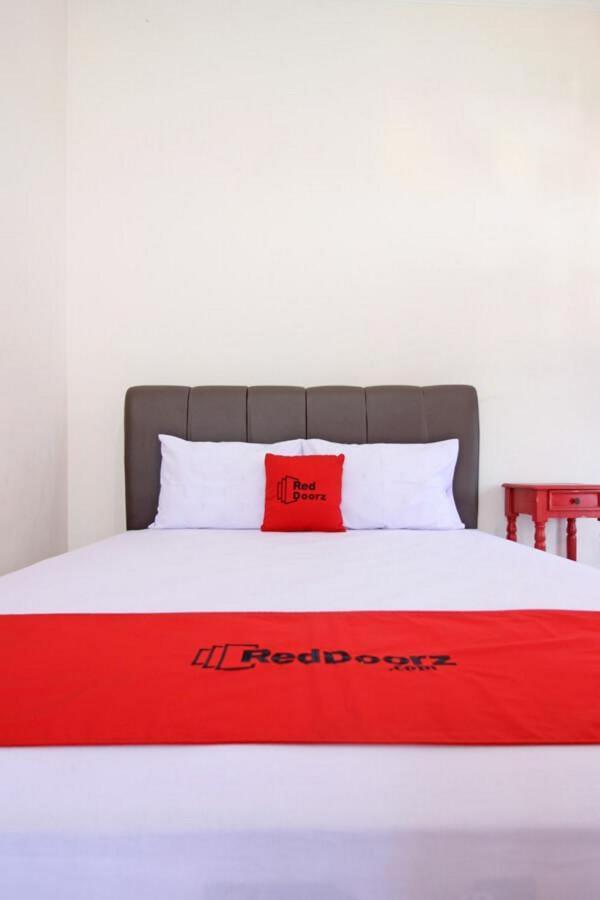 Hotel Reddoorz Near Umy Yogyakarta Ngabean Esterno foto