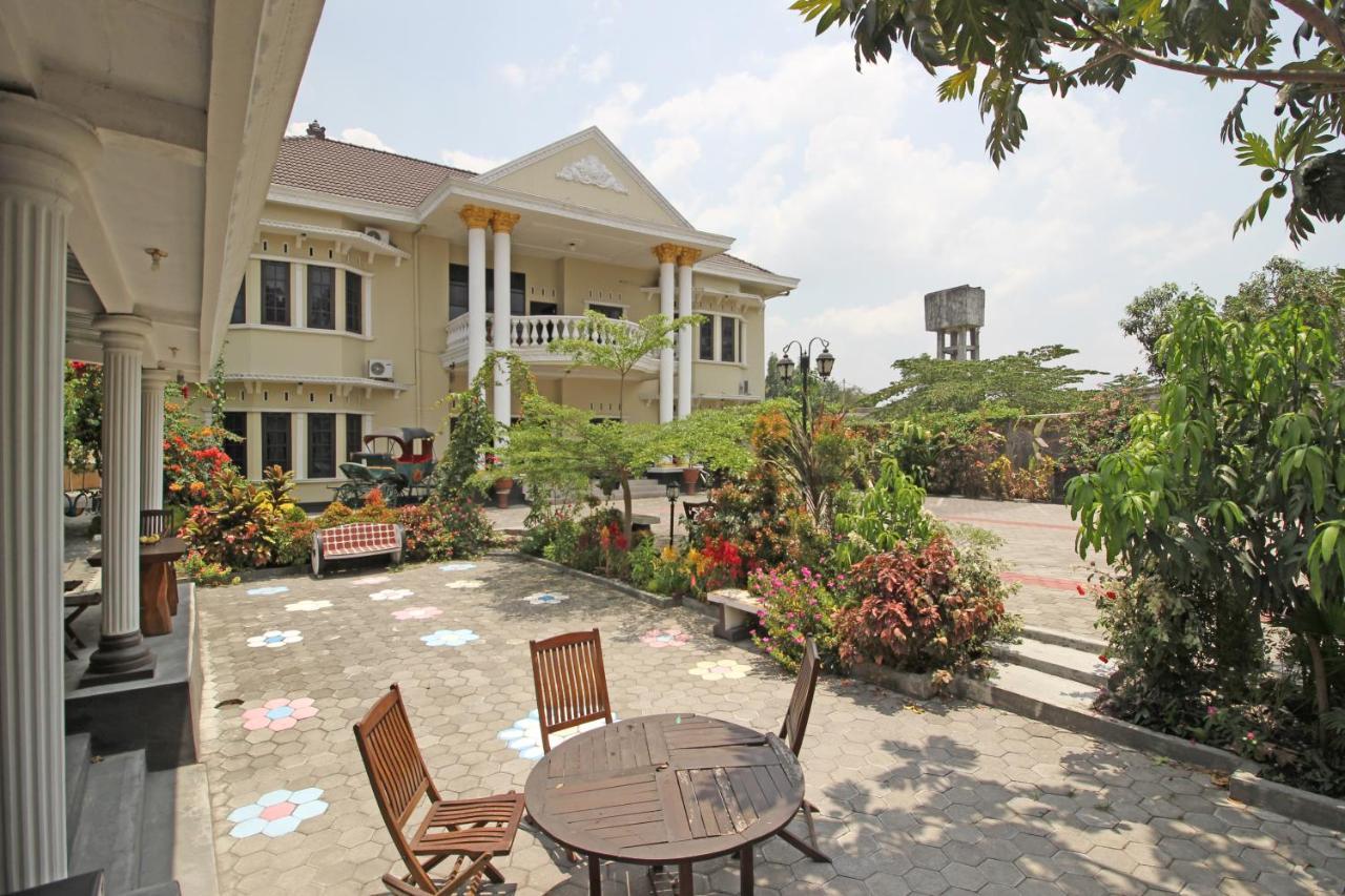 Hotel Reddoorz Near Umy Yogyakarta Ngabean Esterno foto